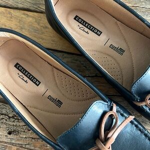 Clarks Women's Black and Brown Loafers